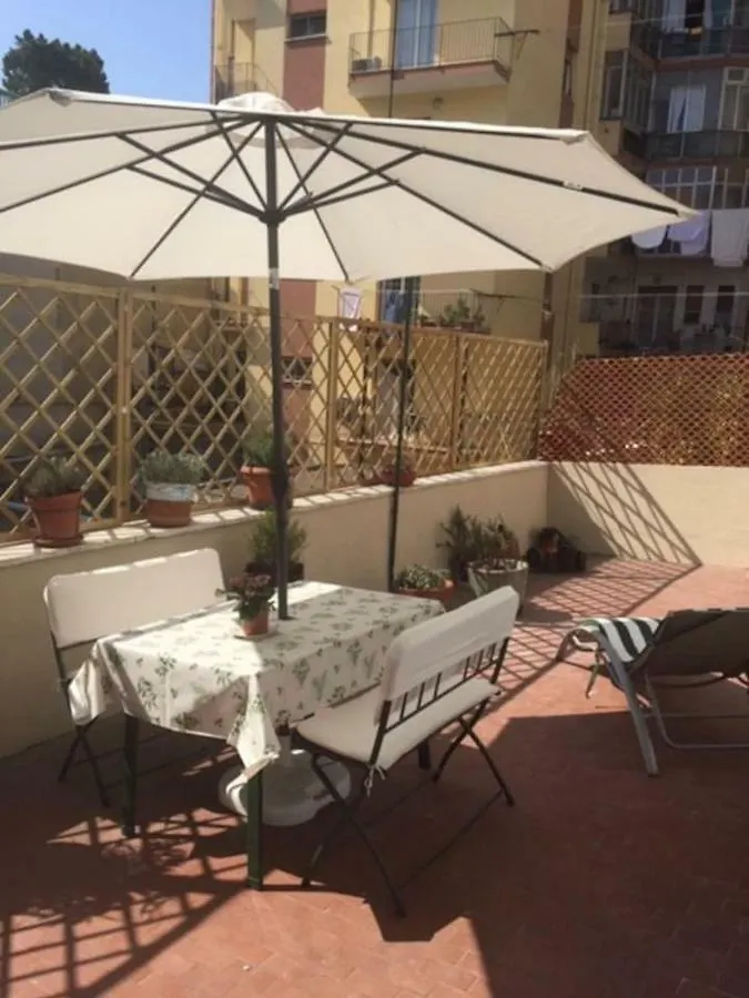 Sabrina'S Relax Fra Mare E Storia Apartment Savona 0*,